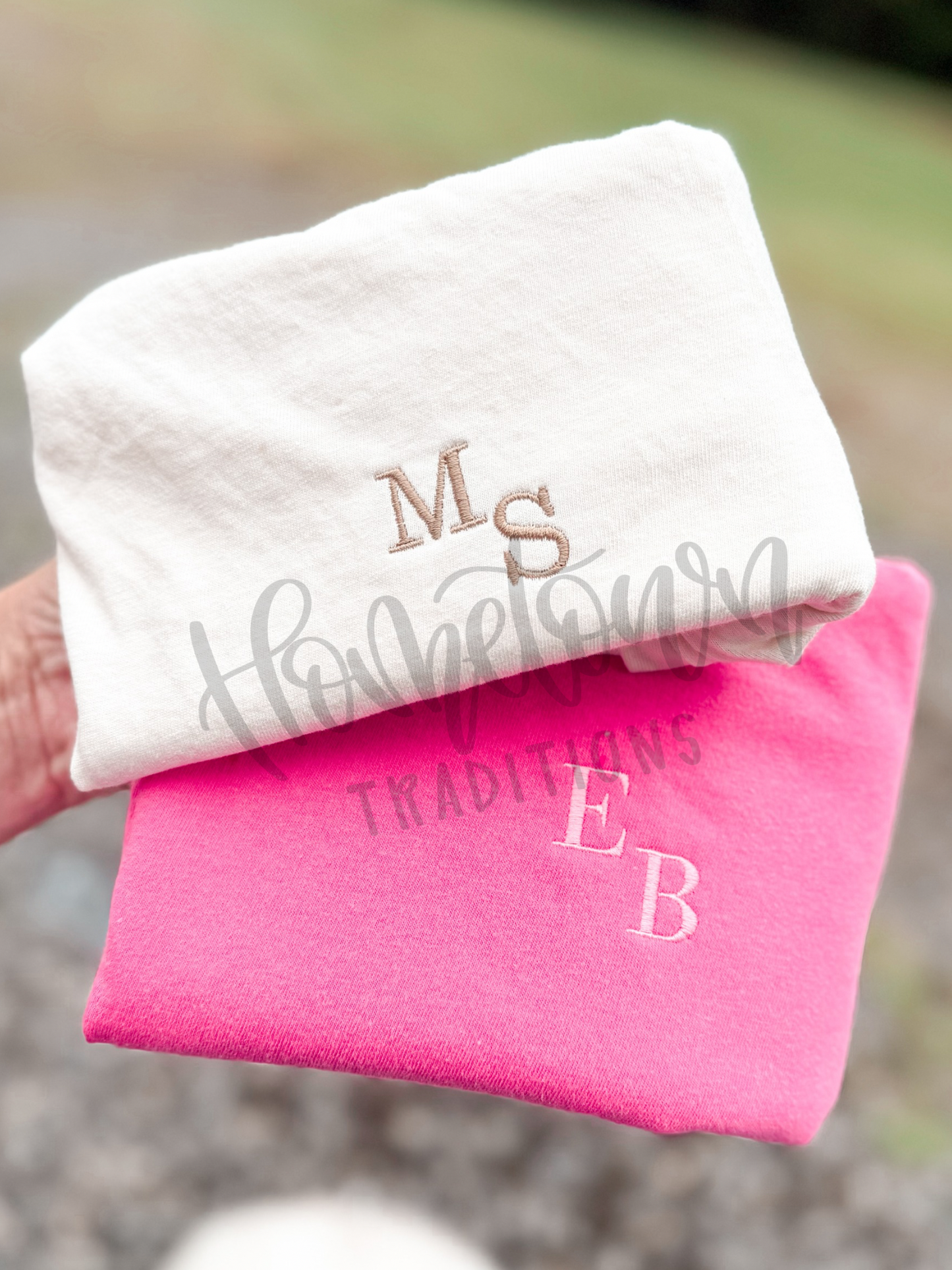 Less is more Monogram Tee