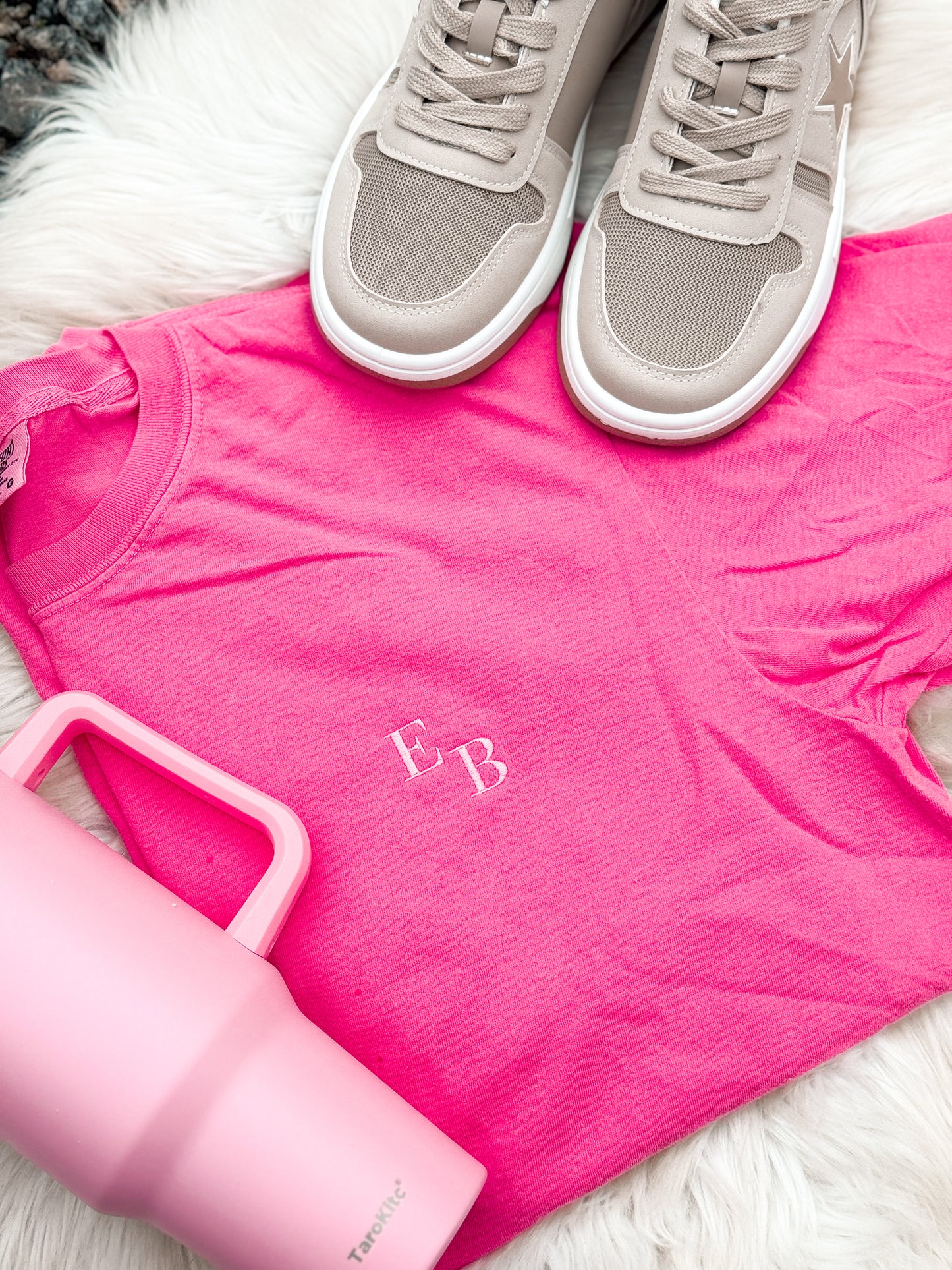 Less is more Monogram Tee